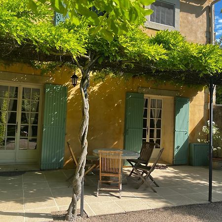 Le Mas De Trevouse Saint-Saturnin-les-Avignon Bagian luar foto