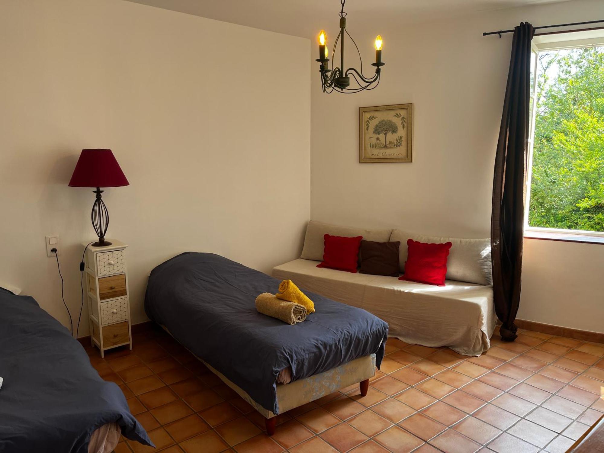 Le Mas De Trevouse Saint-Saturnin-les-Avignon Bagian luar foto