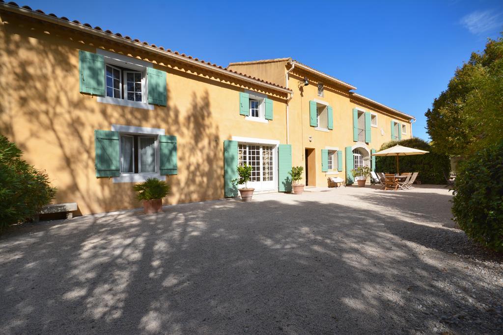 Le Mas De Trevouse Saint-Saturnin-les-Avignon Bagian luar foto